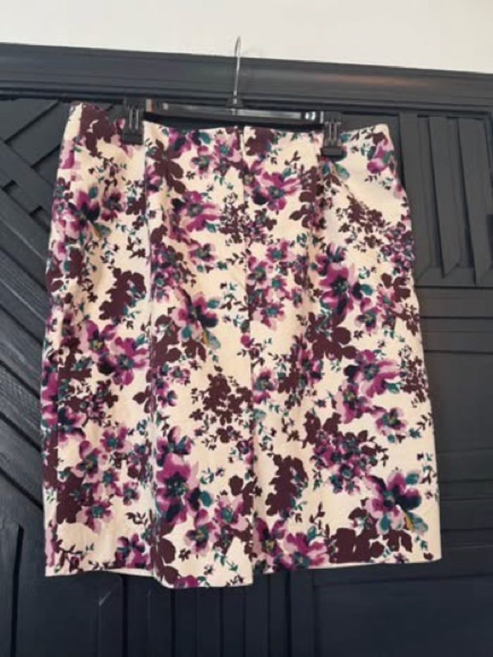 White House Black Market Cream Floral Pencil Skirt with Pink and Brown Blooms